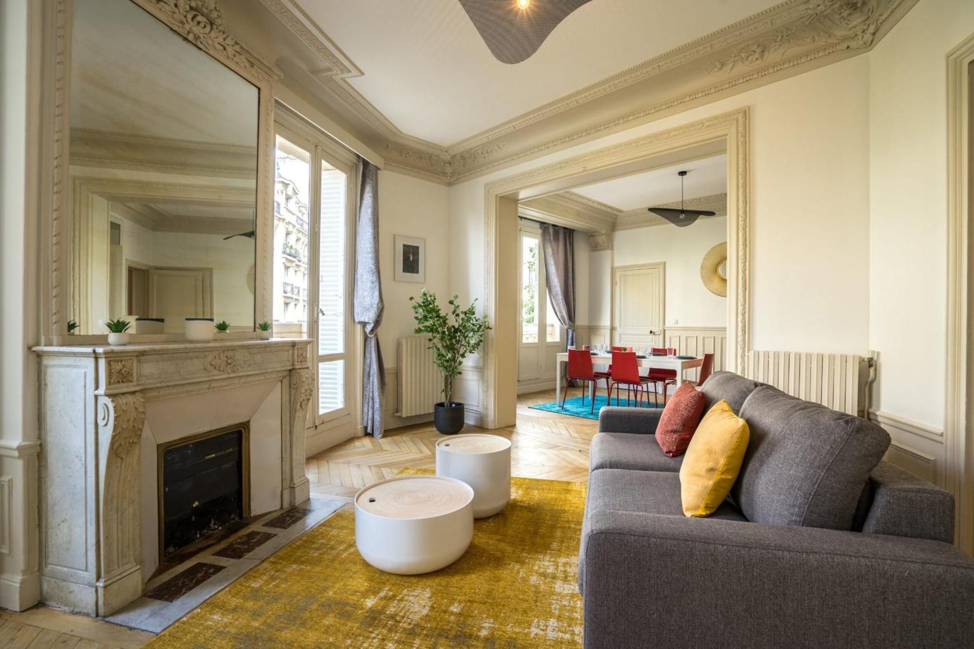3br - 10p - Passy - Eiffel Tower Parijs