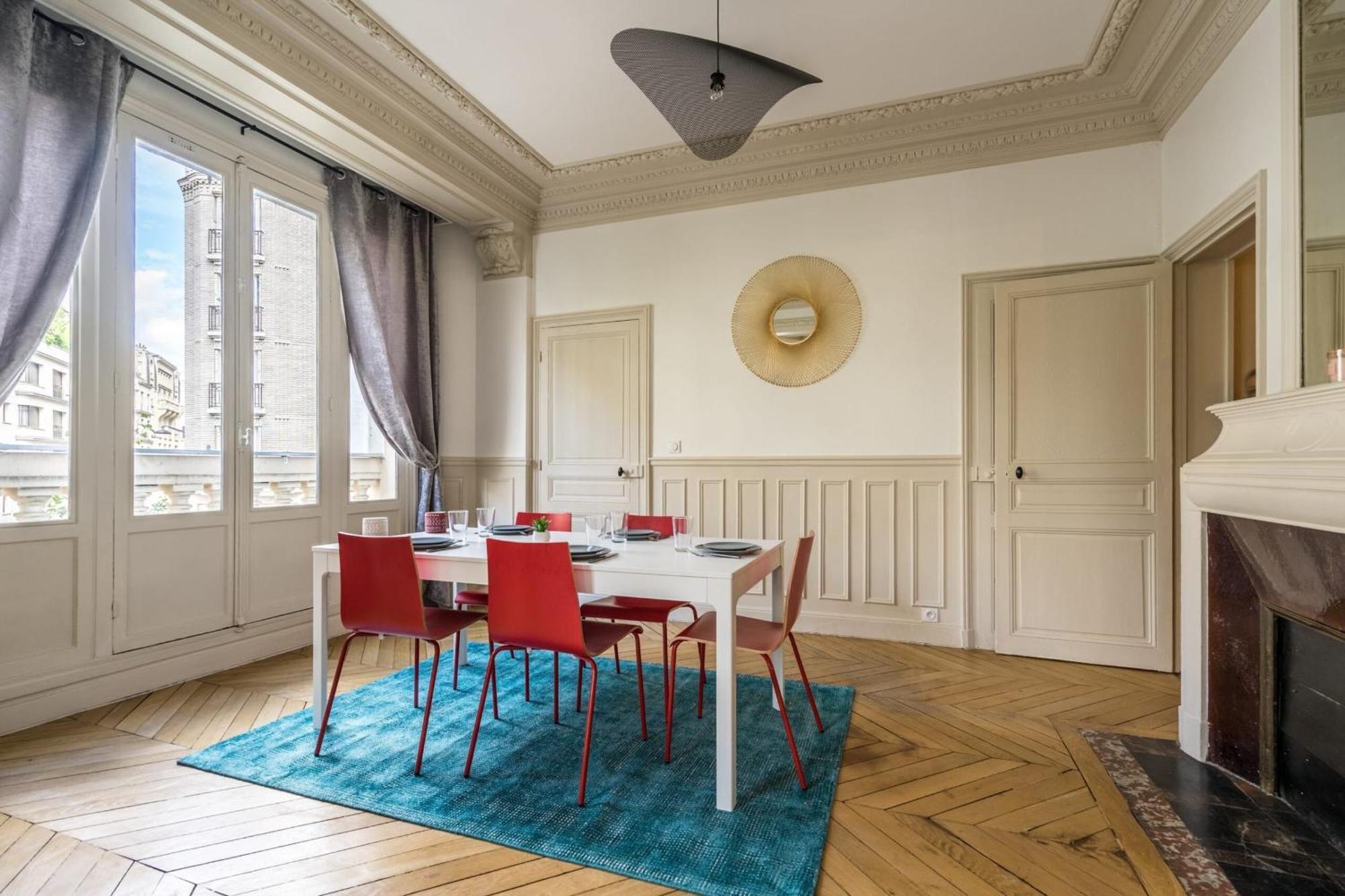 3br - 10p - Passy - Eiffel Tower
