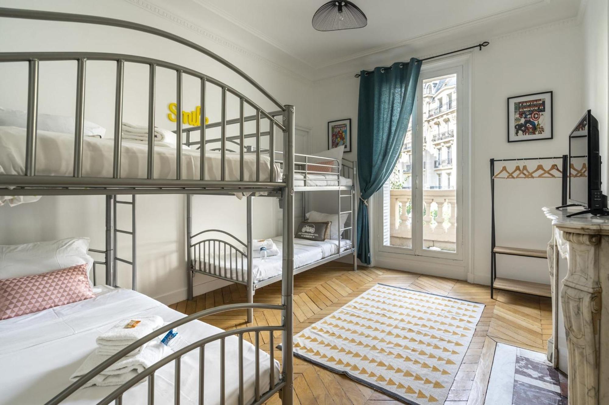 3br - 10p - Passy - Eiffel Tower * Parijs