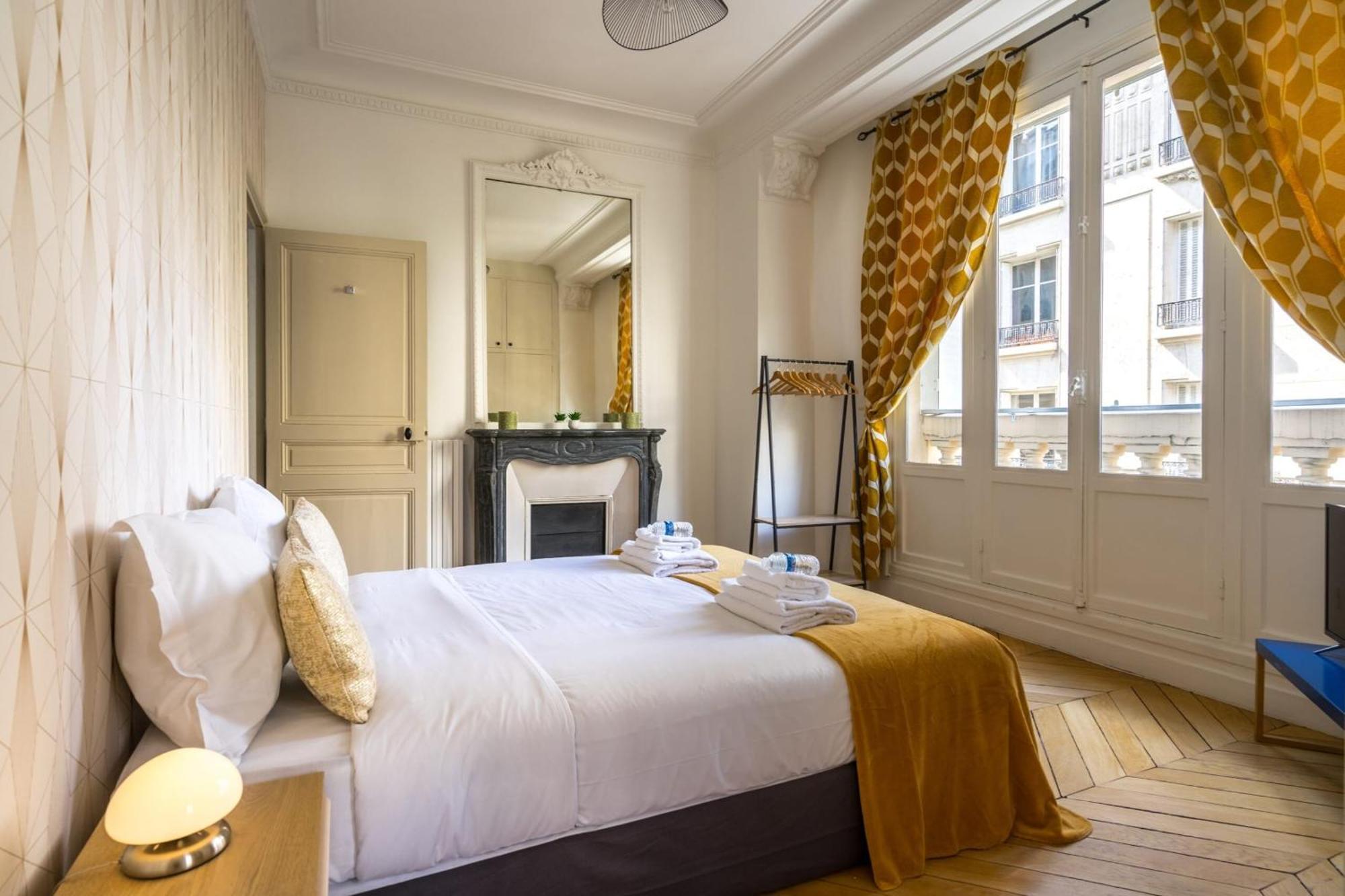 3br - 10p - Passy - Eiffel Tower Parijs